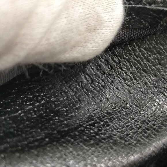 Authentic Gucci Key Case Black Leather mn167-113025 - Picture 8 of 9